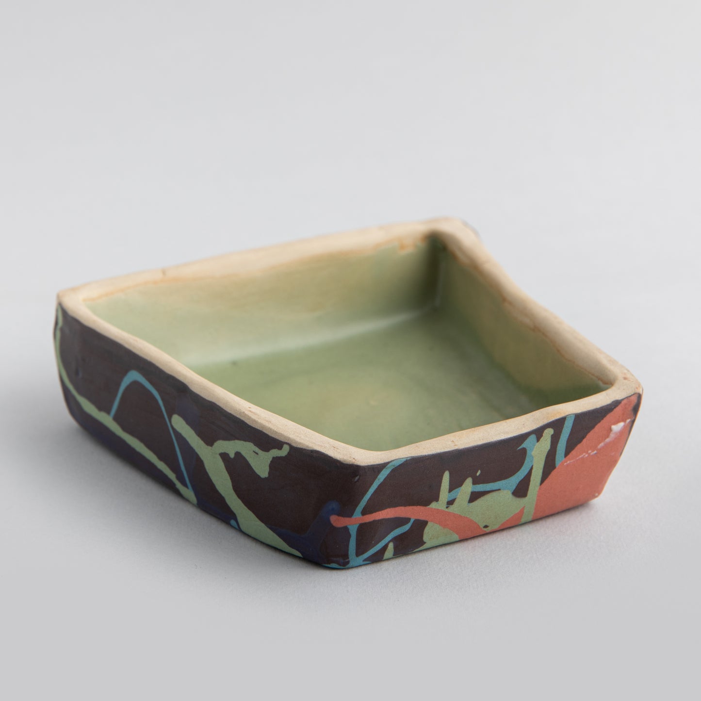 Plato Trapecio Geocromatik